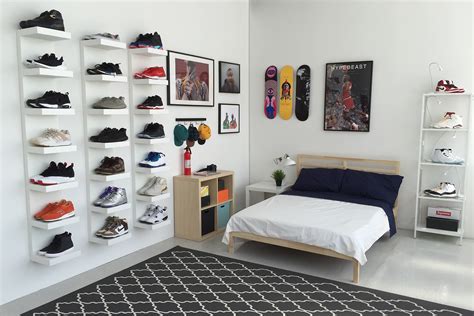 The drahuws and cushions are also priced at an unbeatable price, making it the perfect choice for any hypebeast room. . Hypebeast room